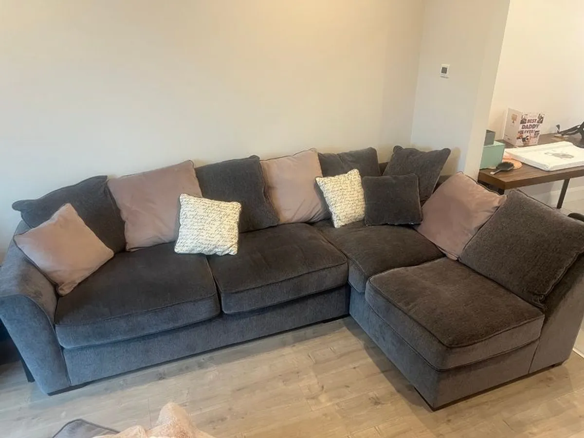 Fantasia Couch and ottoman footstool - Image 4