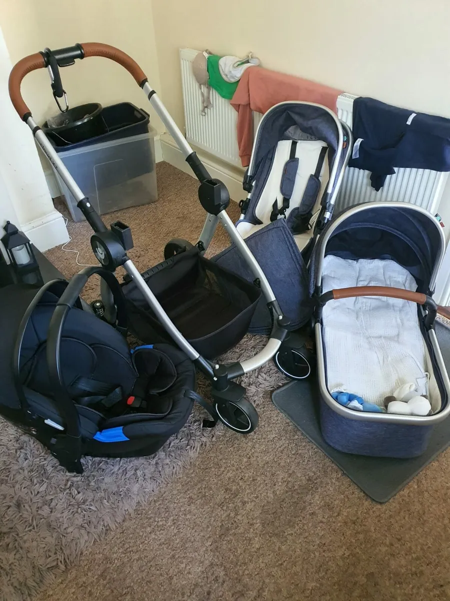 Cloud XT 3in1 buggy and Other - Image 1