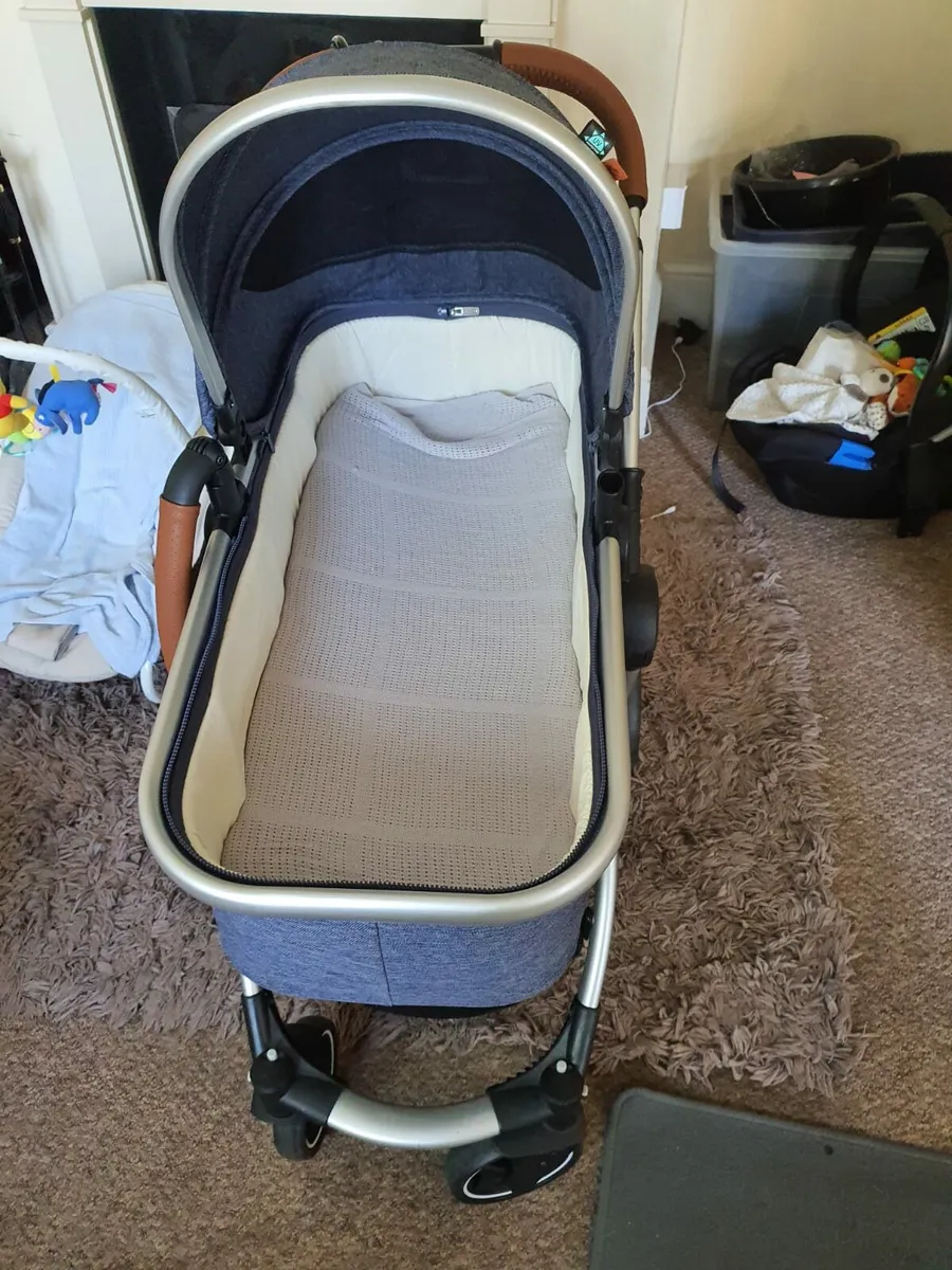Cloud XT 3in1 buggy and Other - Image 3