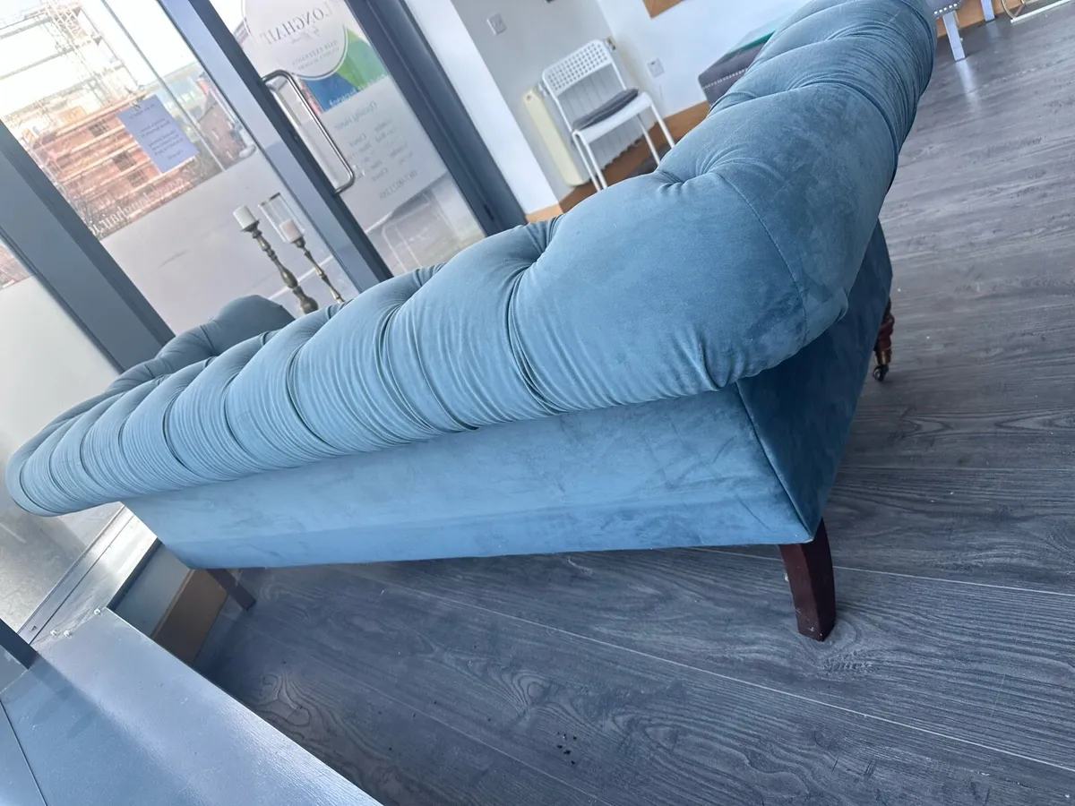 Couch - Image 3