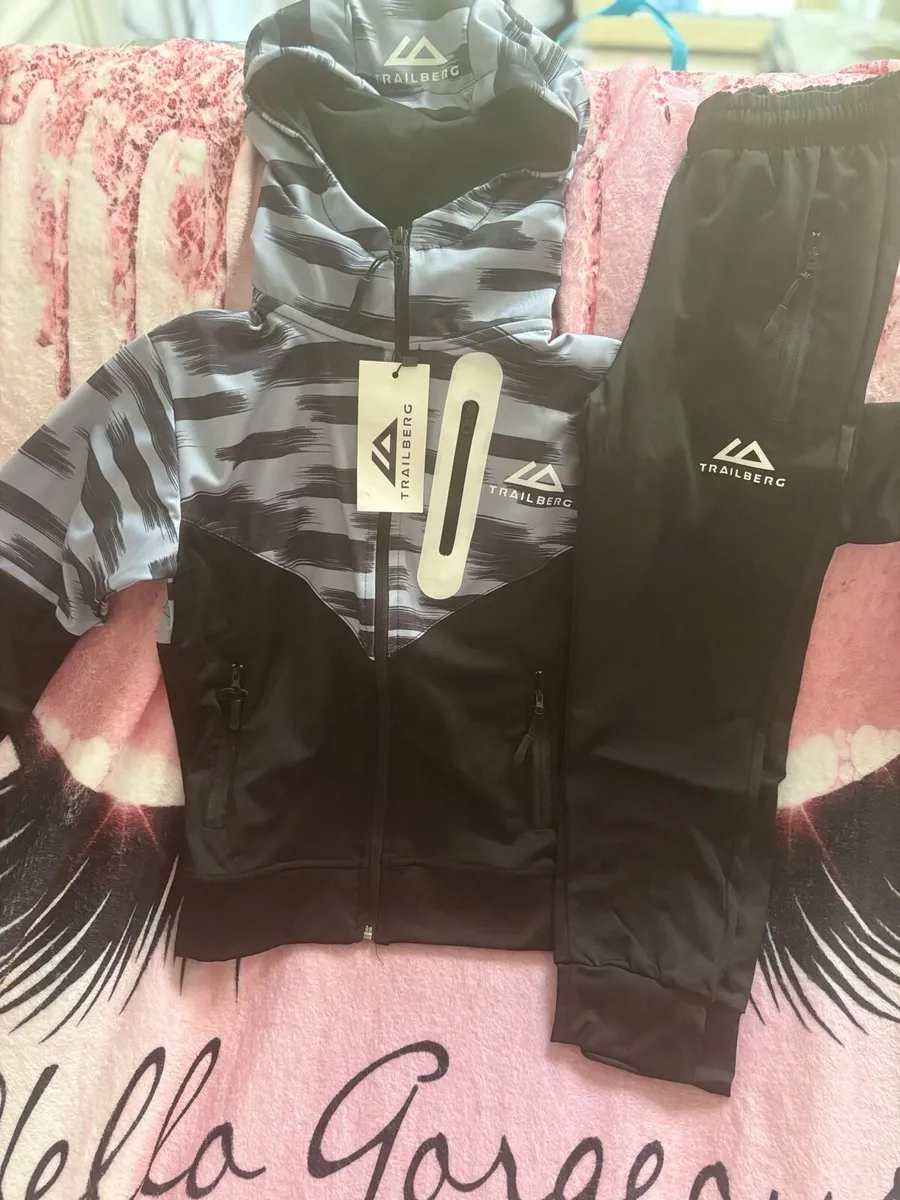 Trailberg tracksuit - Image 1