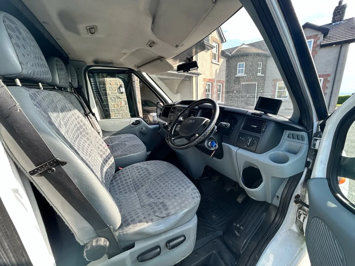Camper van - Image 4