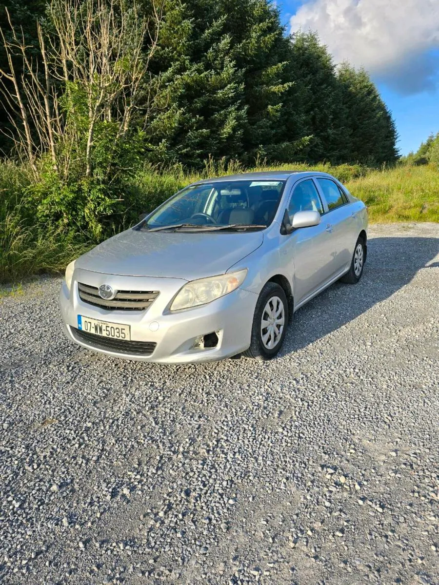 Toyota corolla - Image 2