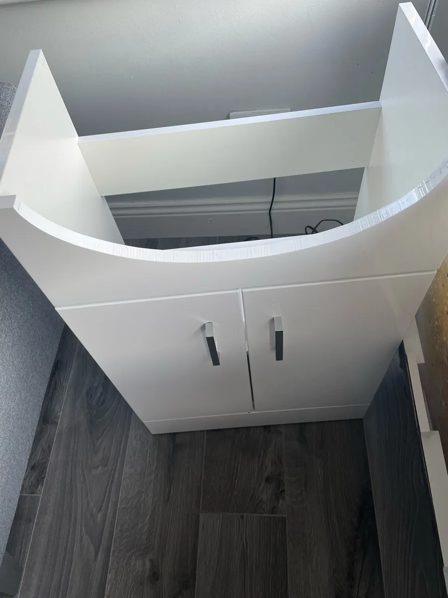 Bathroom - Image 3