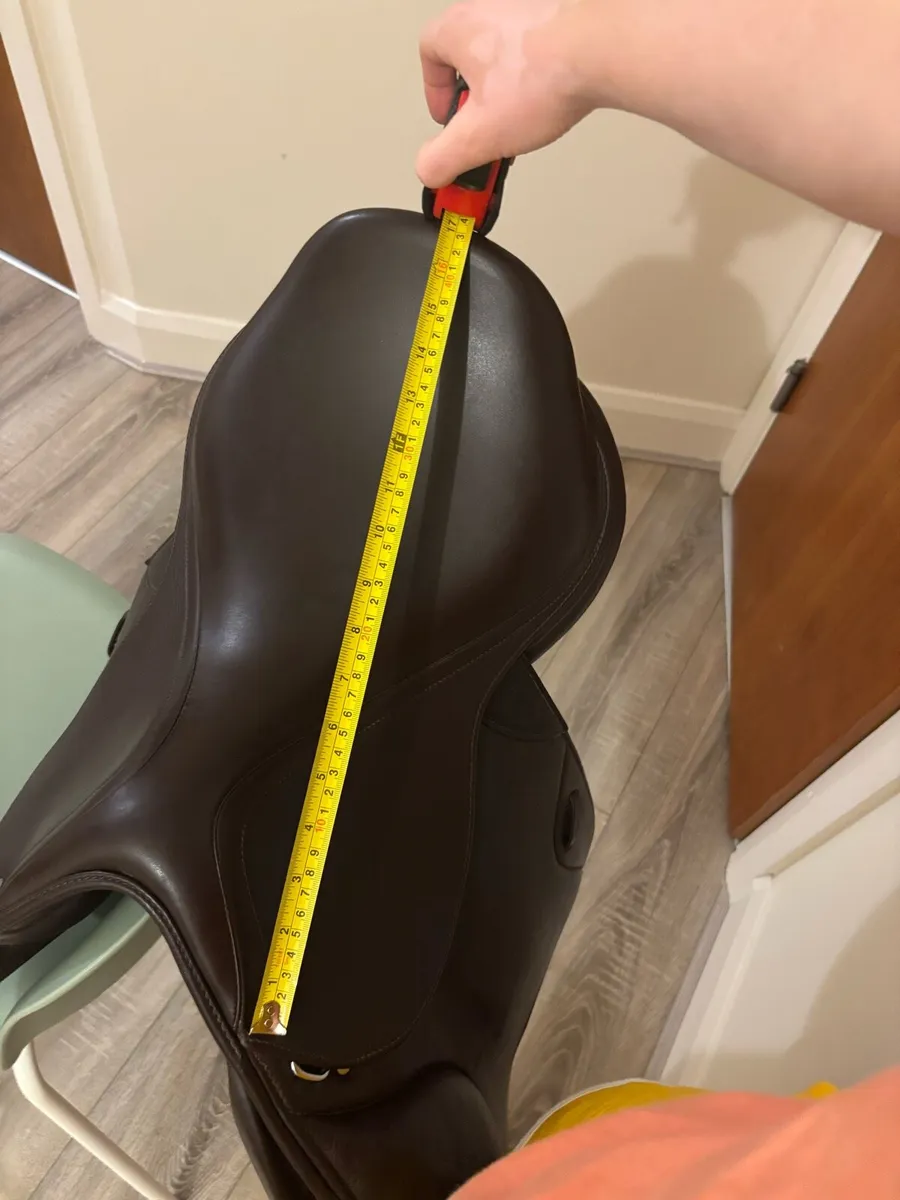 17” Medium Brown GP Selleria de Garda Saddle - Image 4