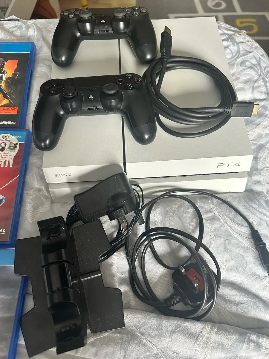 PlayStation 4 500gb - Image 1