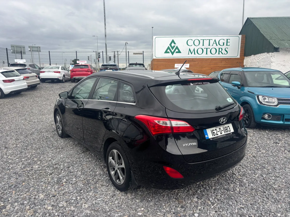 Hyundai i30 - Image 2