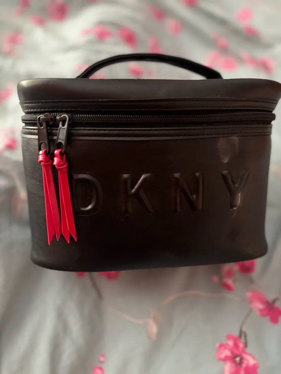 DkNY Travel Bag - Image 3