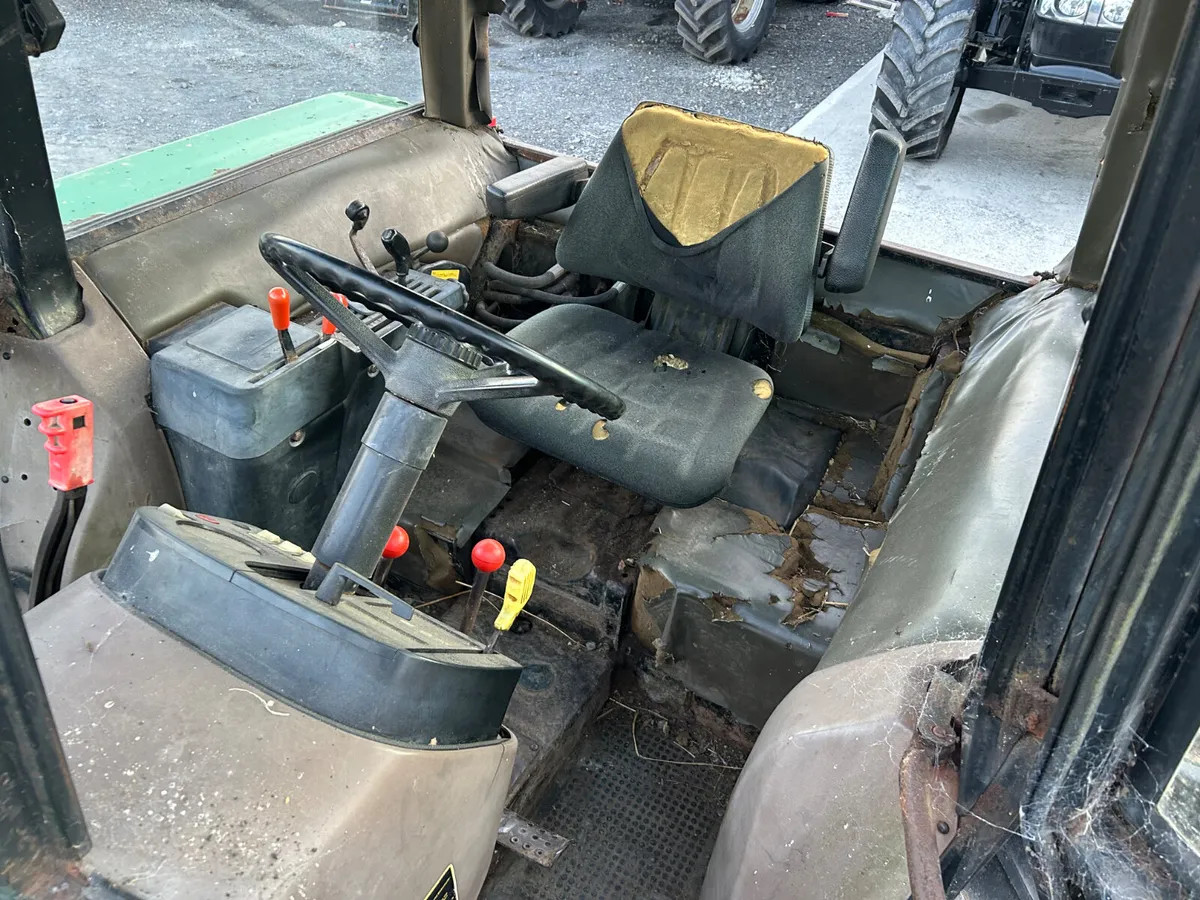 1990 John Deere 2850 4wd - Image 4