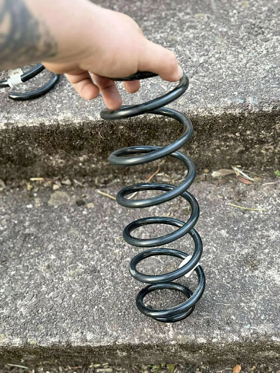 MK7 Golf Springs - Image 2