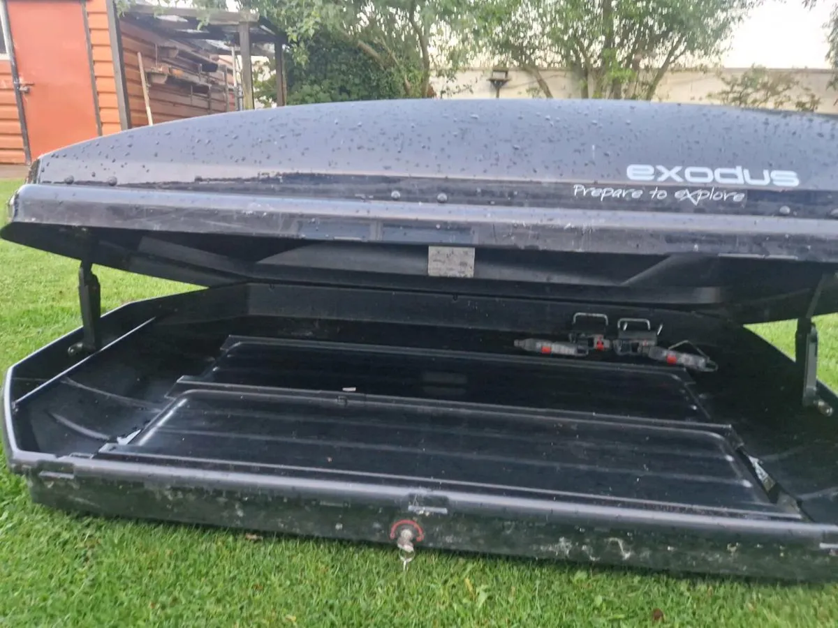 Roof box - Image 3