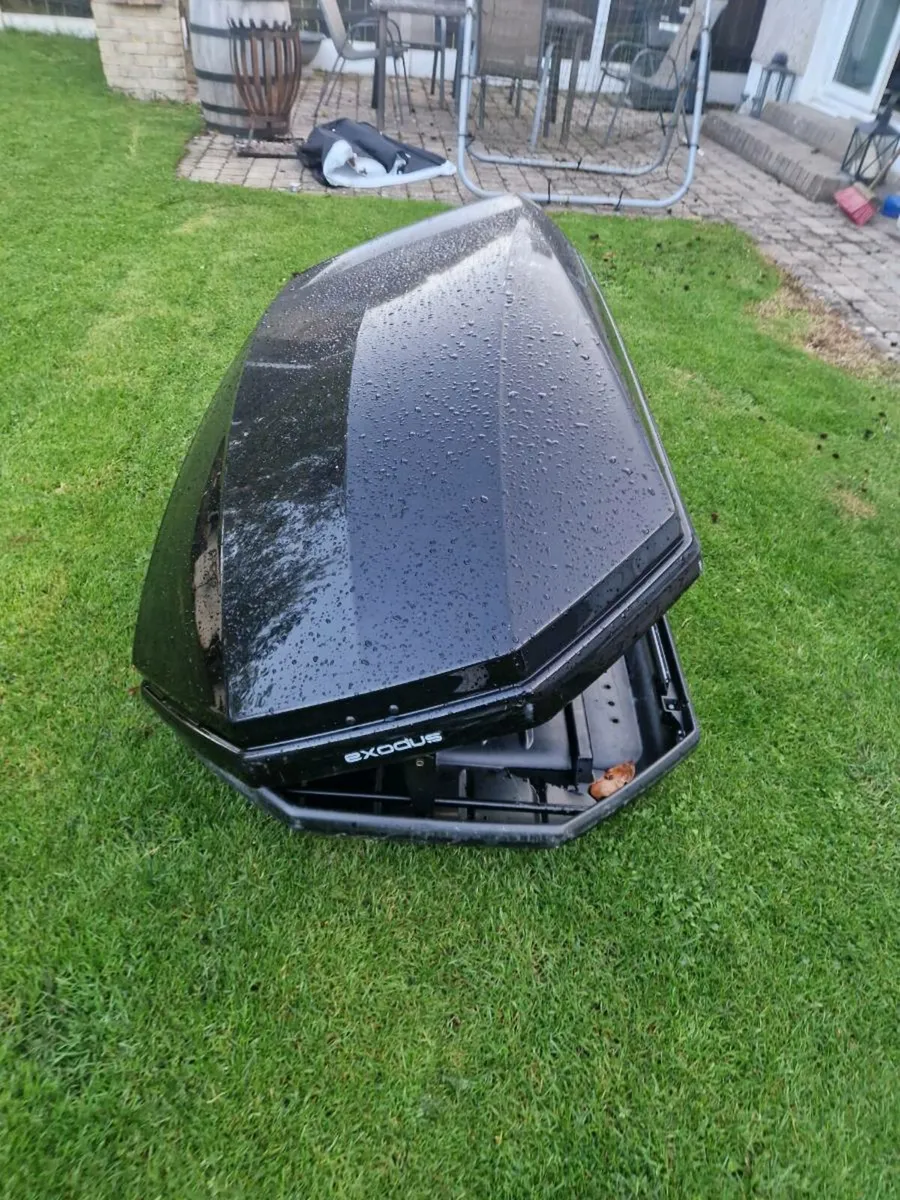 Roof box - Image 4