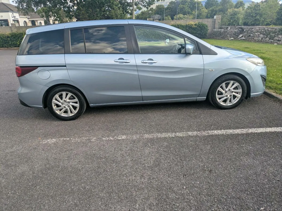 Mazda 5 - Image 1
