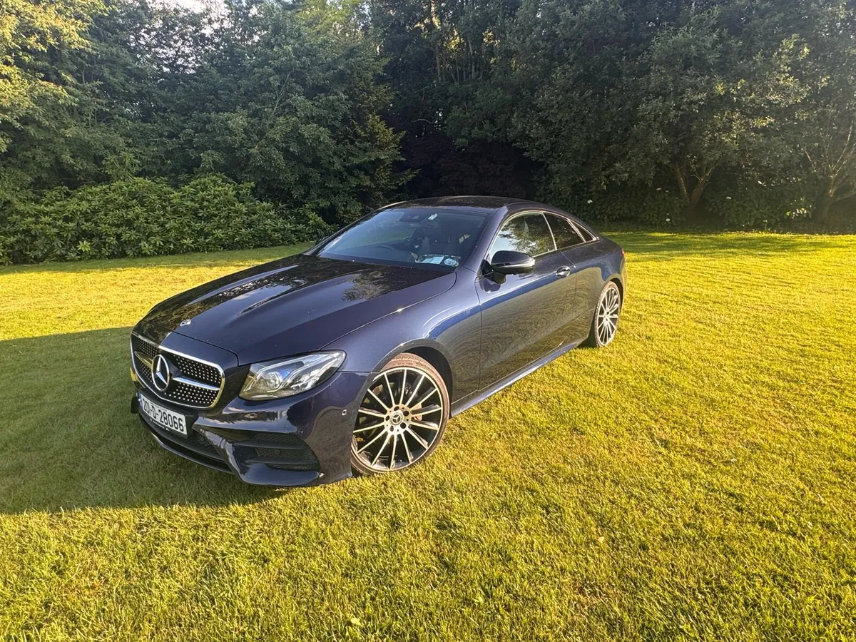 Mercedes E 220 coupe - Image 1