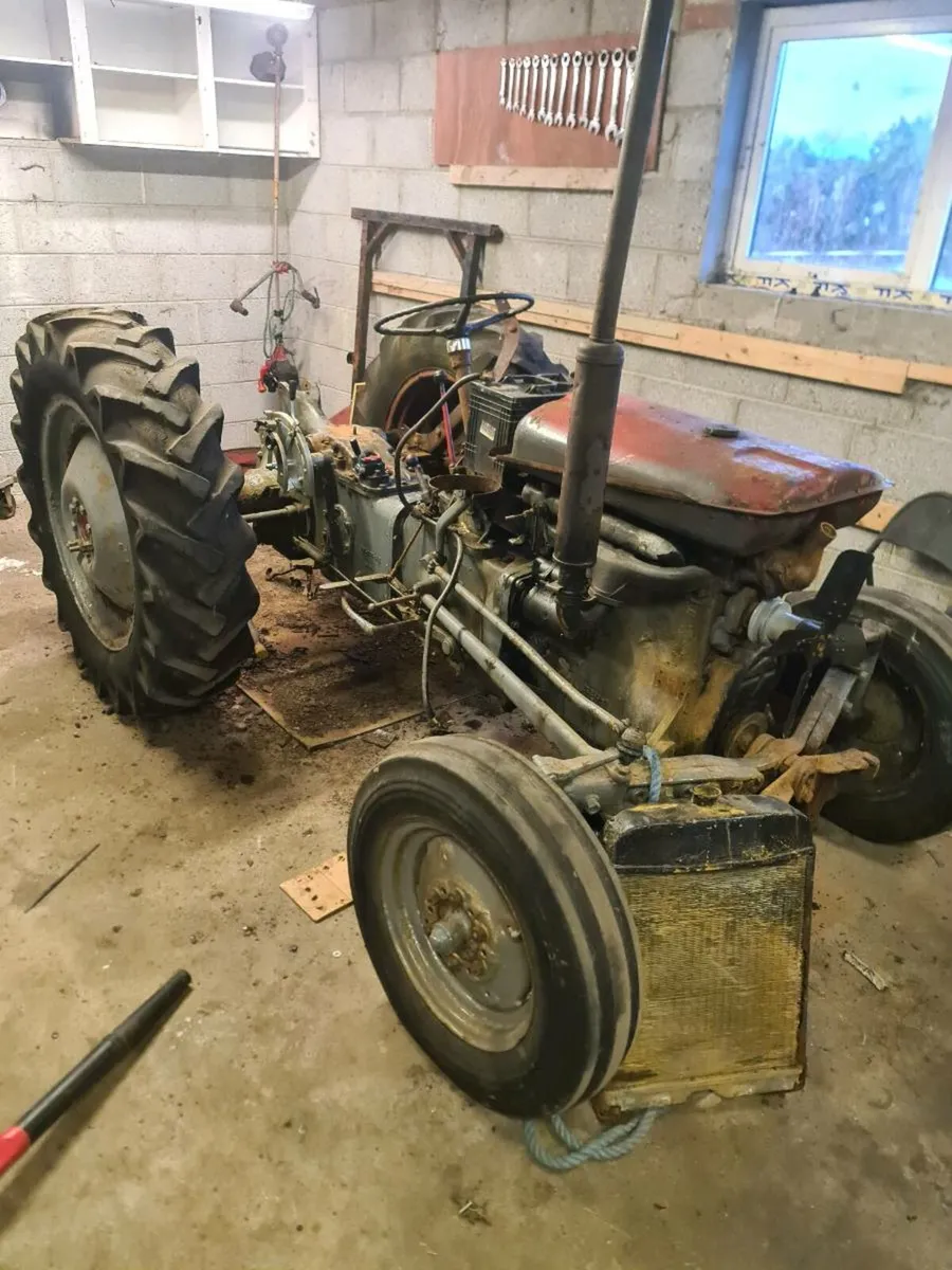Massey Ferguson 35 - Image 1