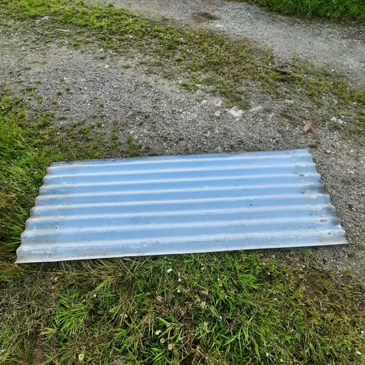Galvanised sheeting - Image 3