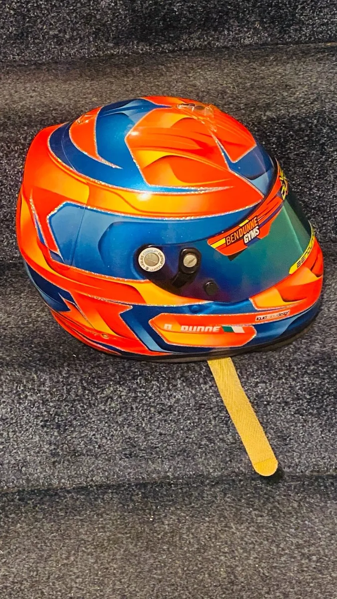 Arai GP6 helmet only been used 2 times - Image 3