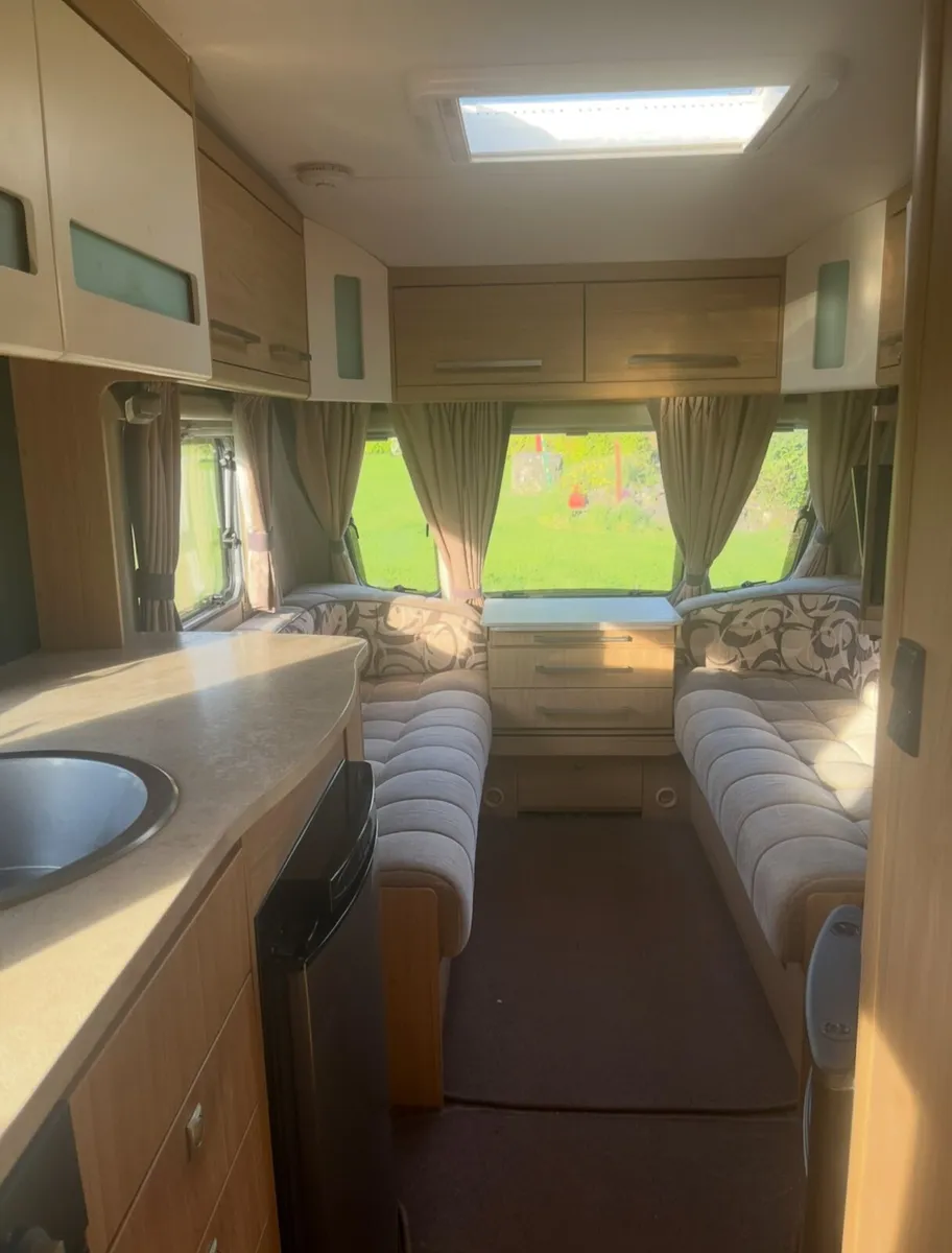 2012 Elldis avente 5 berth - Image 3