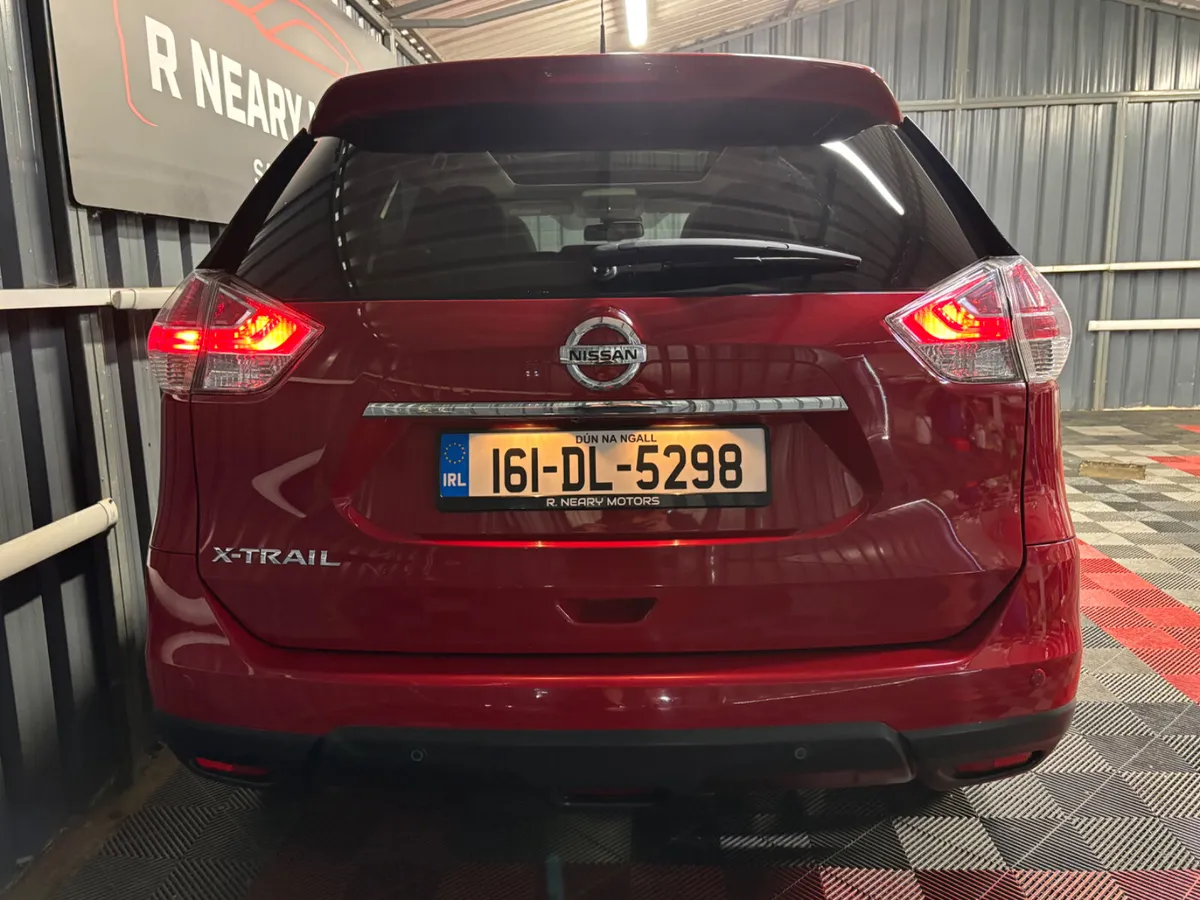 2016 Nissan X-Trail Diesel Manual 7 Seat - Image 2