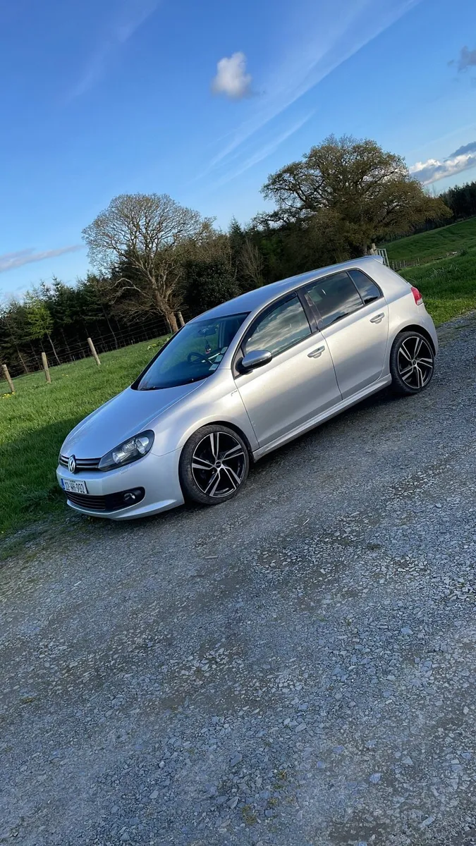 Volkswagen Golf 2012 - Image 2
