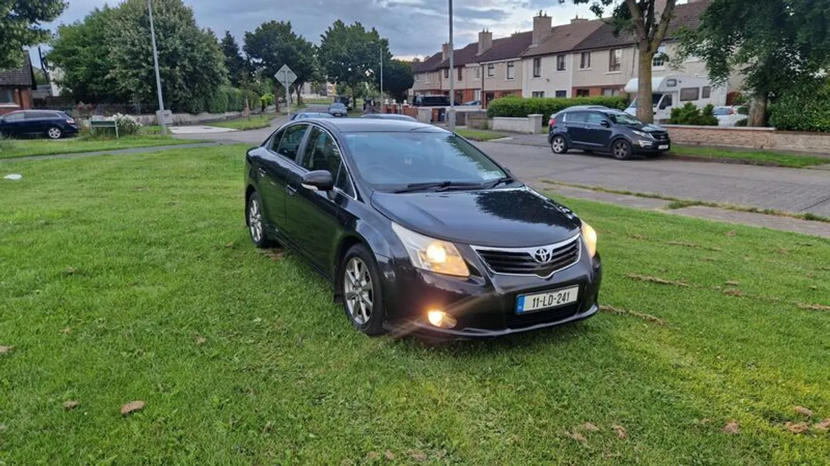 11 Toyota Avensis 2ltr d4d - Image 1