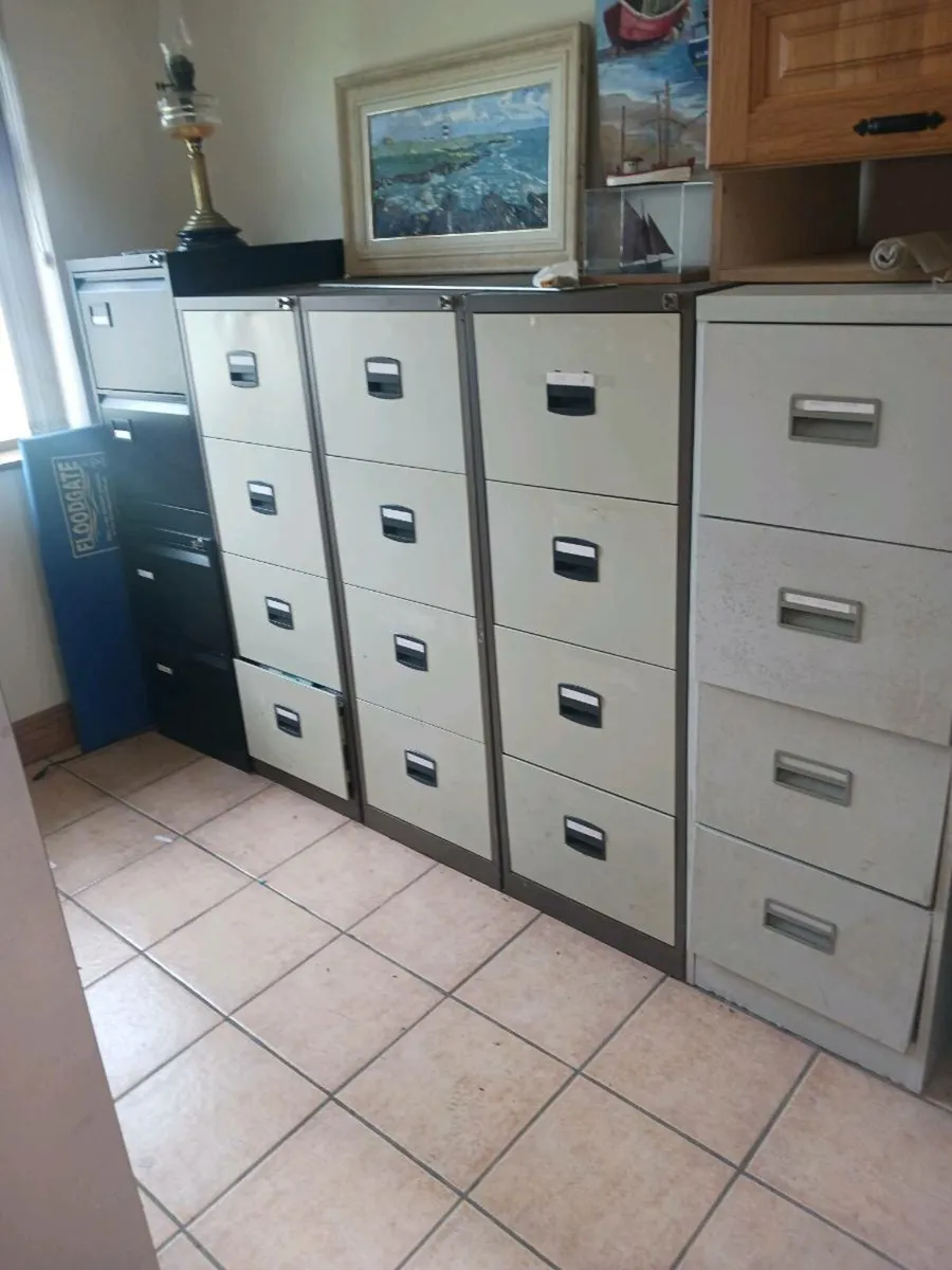 Filing cabinets - Image 1