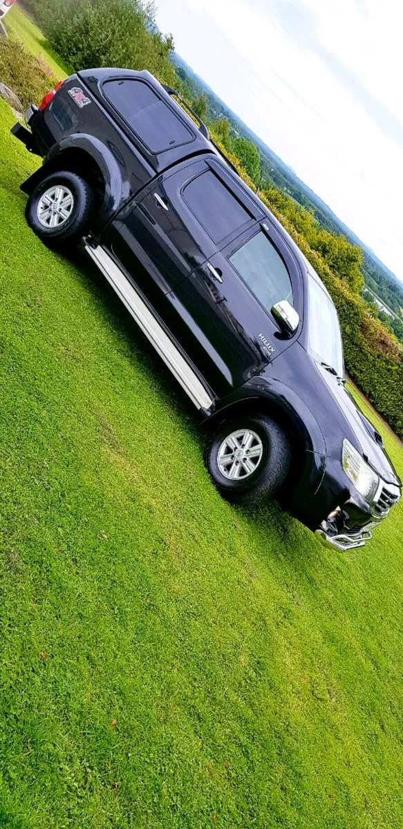 Toyota hilux 30ltr  141 crew cab, clean one - Image 3