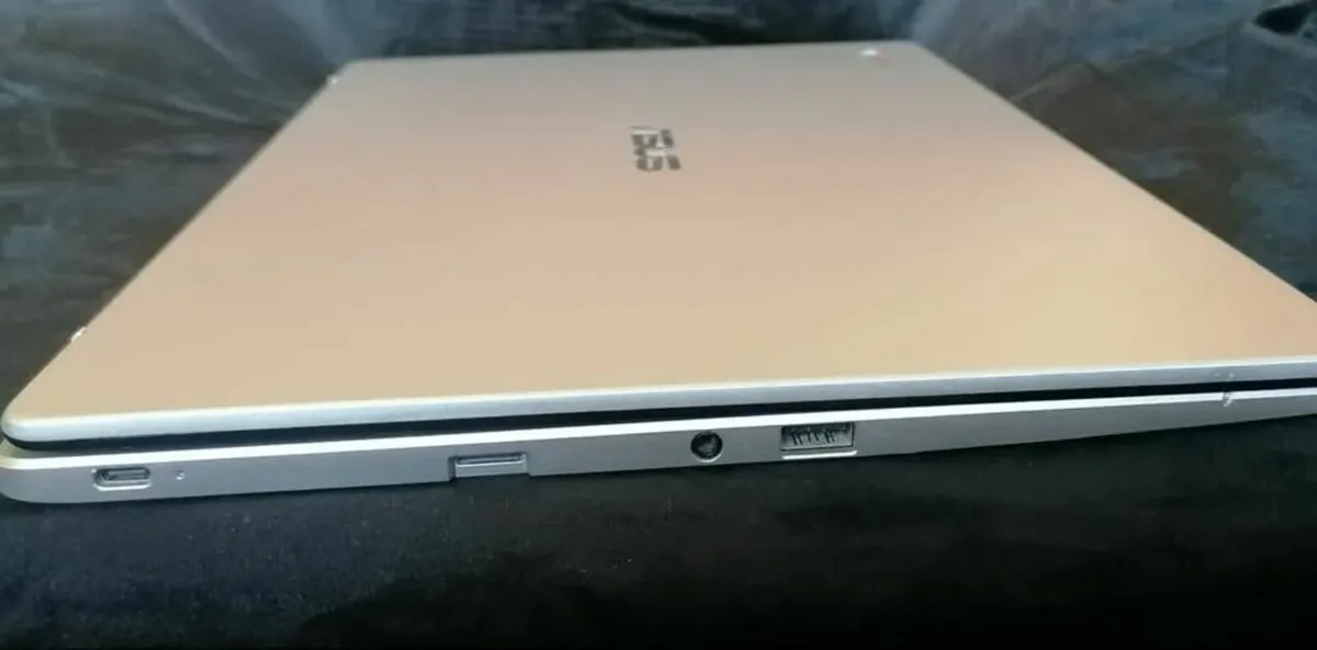 Asus C523N Chromebook – 15.6" – Works Perfectly - Image 2