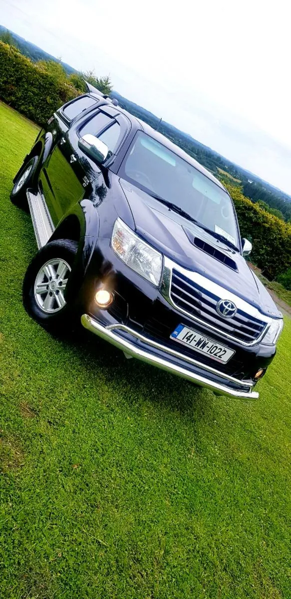 Toyota hilux 30ltr  141 crew cab, clean one - Image 1