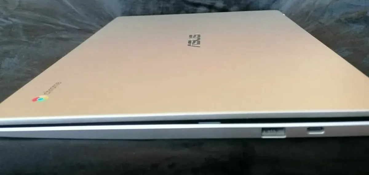 Asus C523N Chromebook – 15.6" – Works Perfectly - Image 3