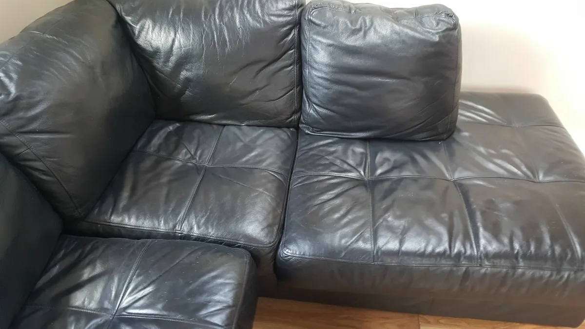 Corner couch - Image 2