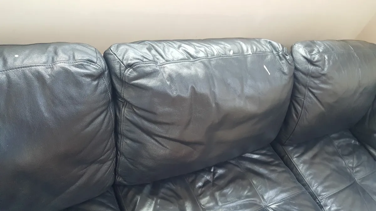 Corner couch - Image 3