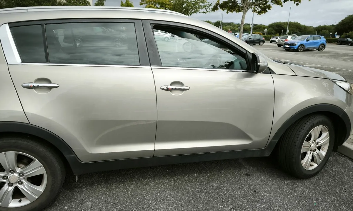 Kia Sportage 2012 - Image 2