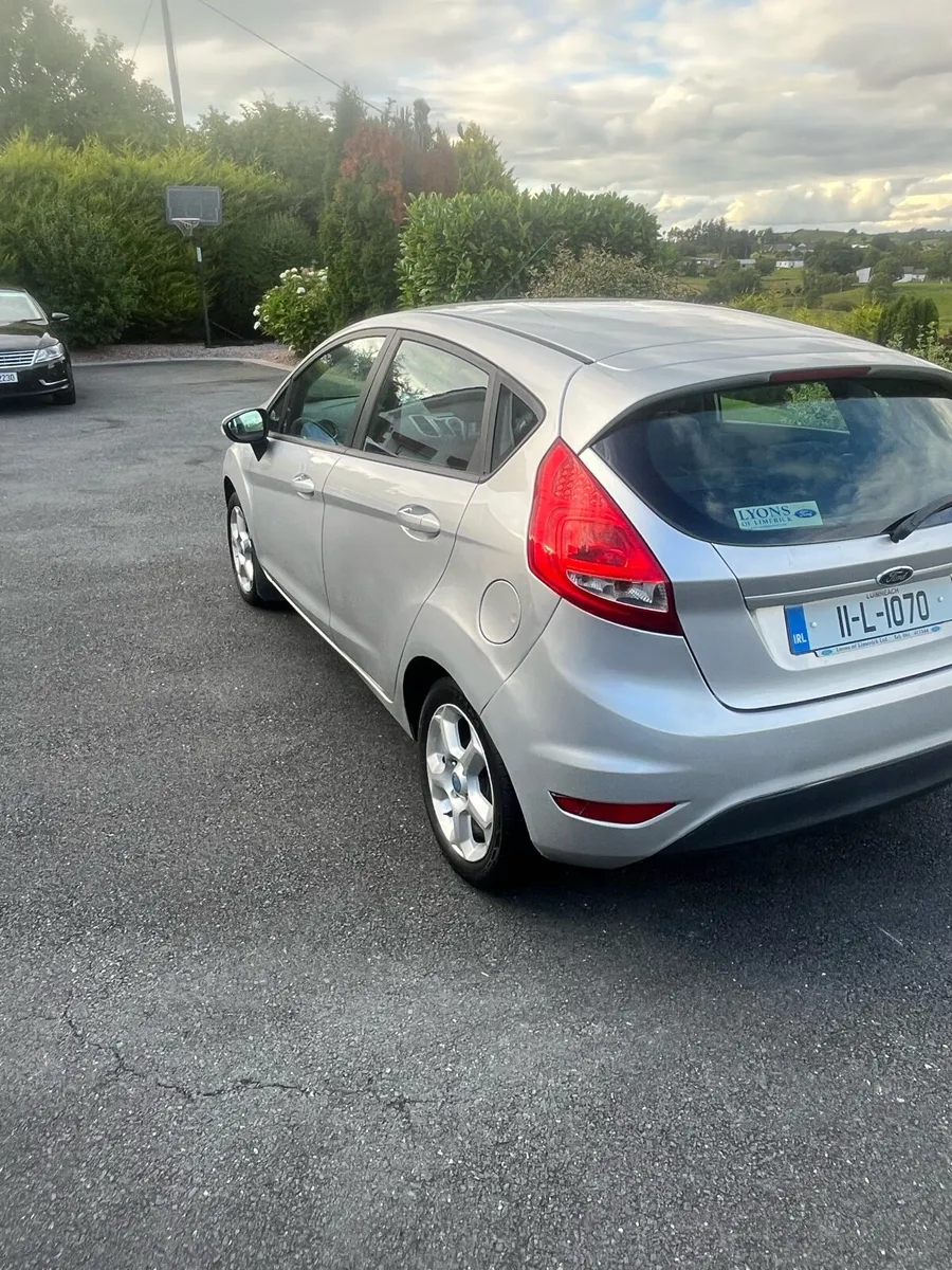 2011 ford fiesta - Image 3