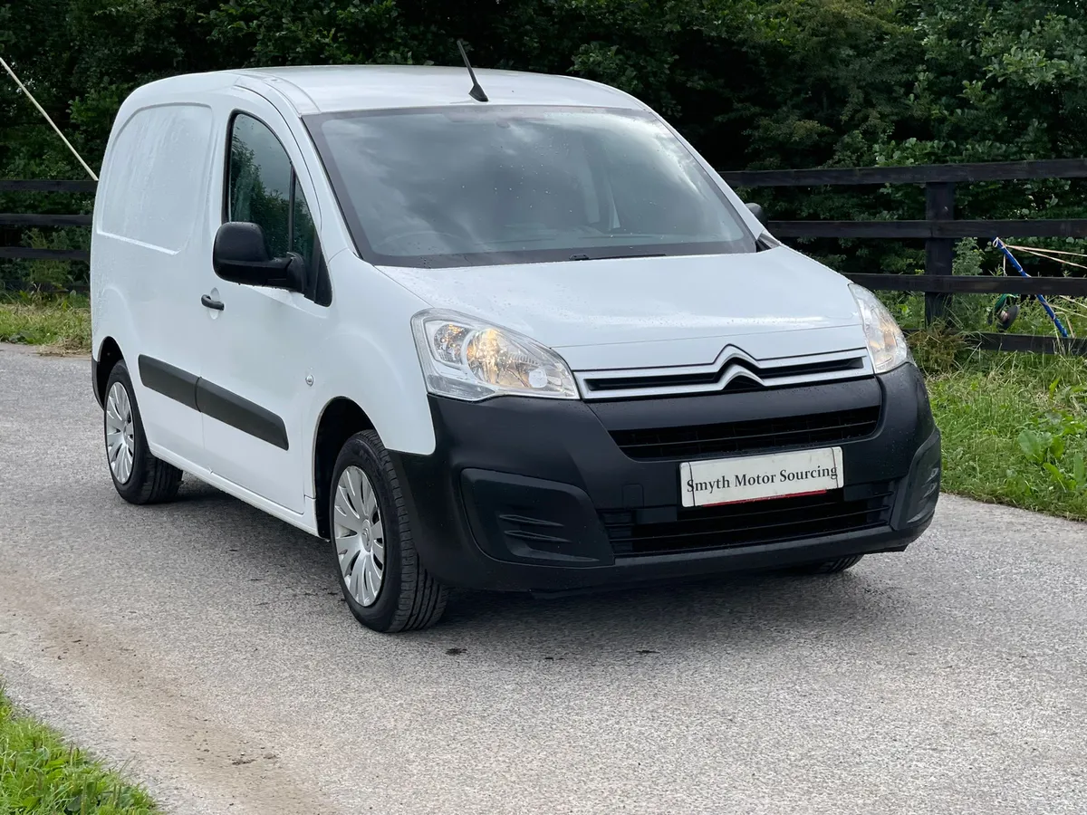 162 Citroen Berlingo Eneterprise Spotless***** - Image 2