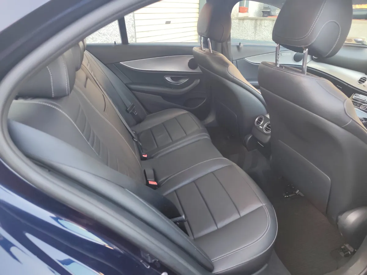 Mercedes E220 D auto low km 2018 - Image 3