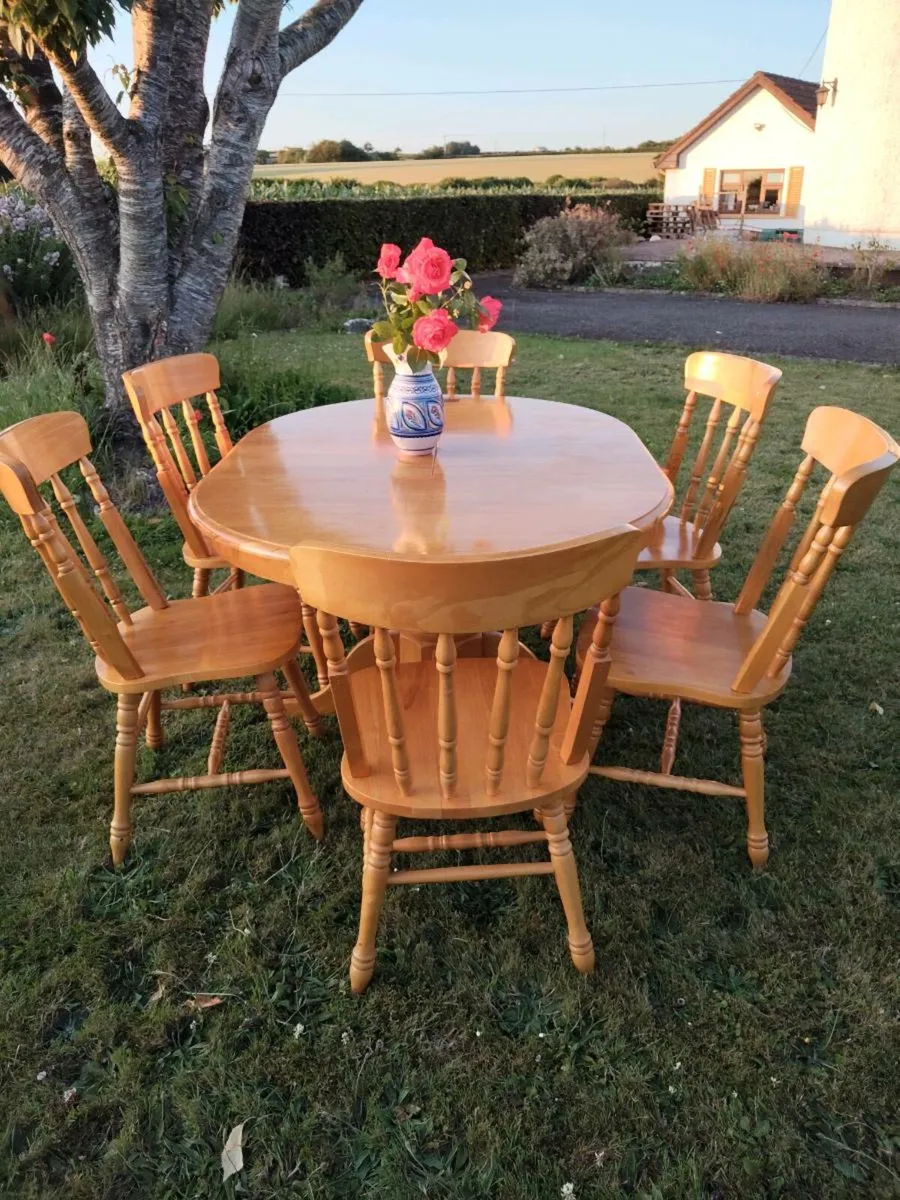 Oak Extendable Table and chairs - Image 2