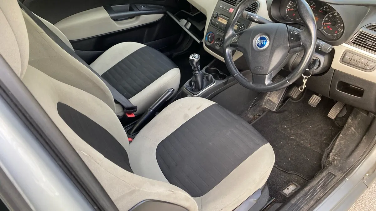Fiat Punto - Image 4