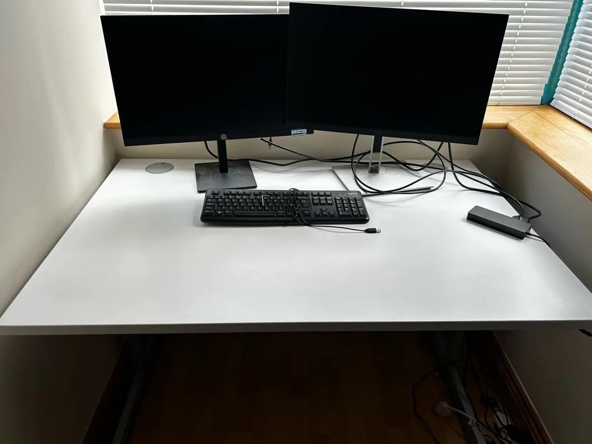 Desk - Image 1