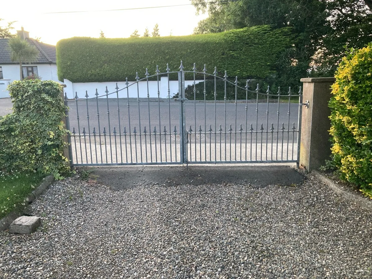 Gates - Image 2