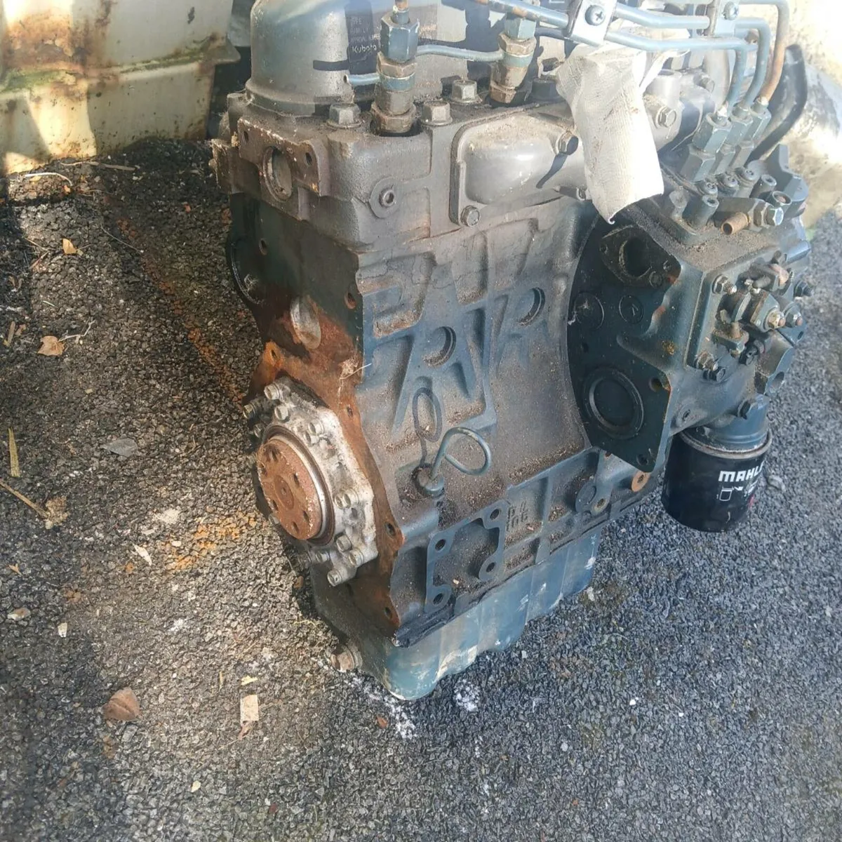 Kubota d1105d engine for parts - Image 3