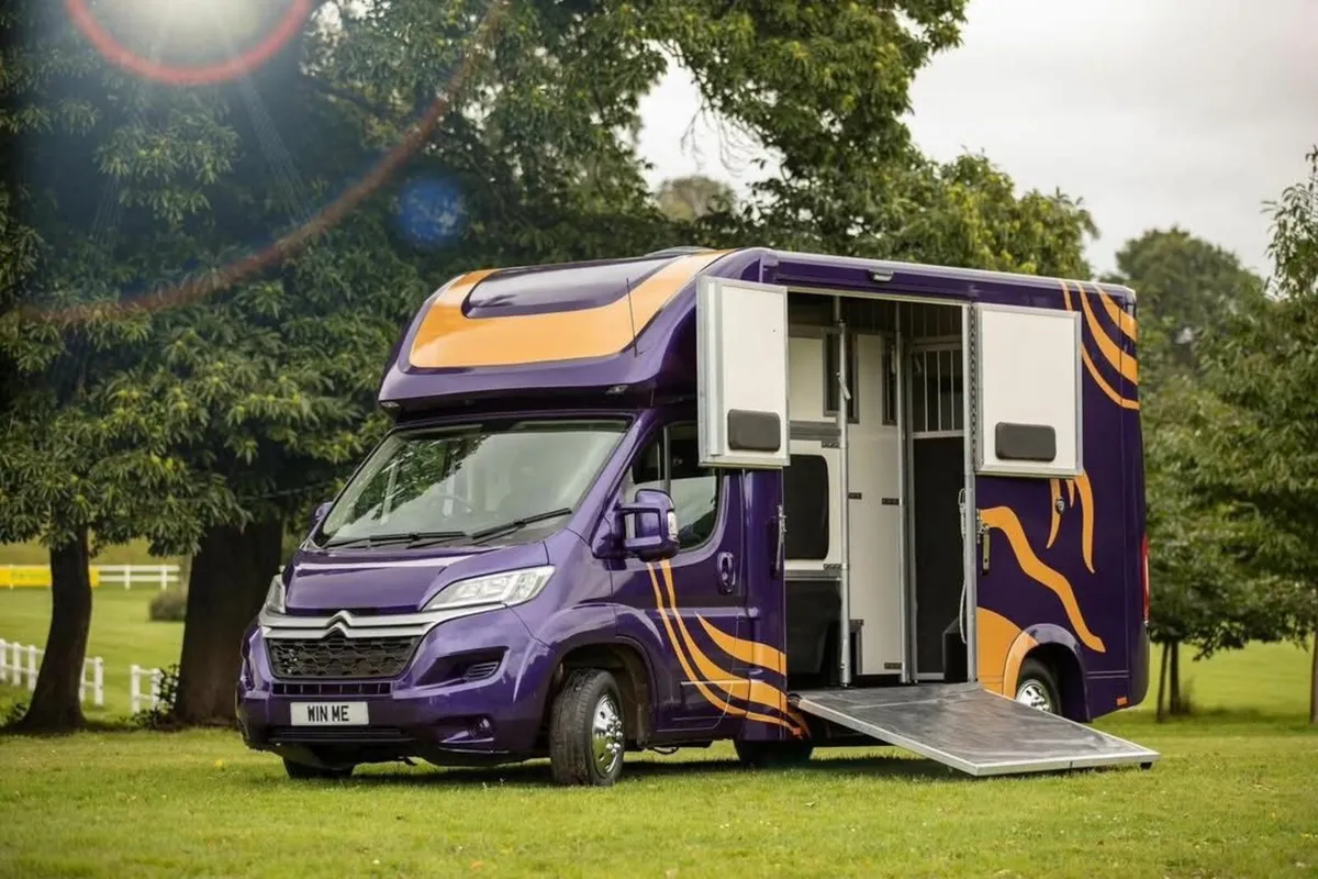 Horsebox - Image 1