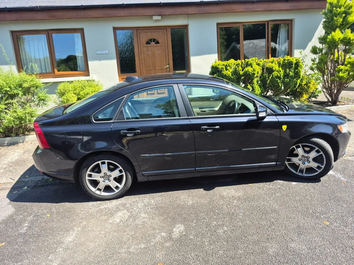 Volvo S40 2008 - Image 1