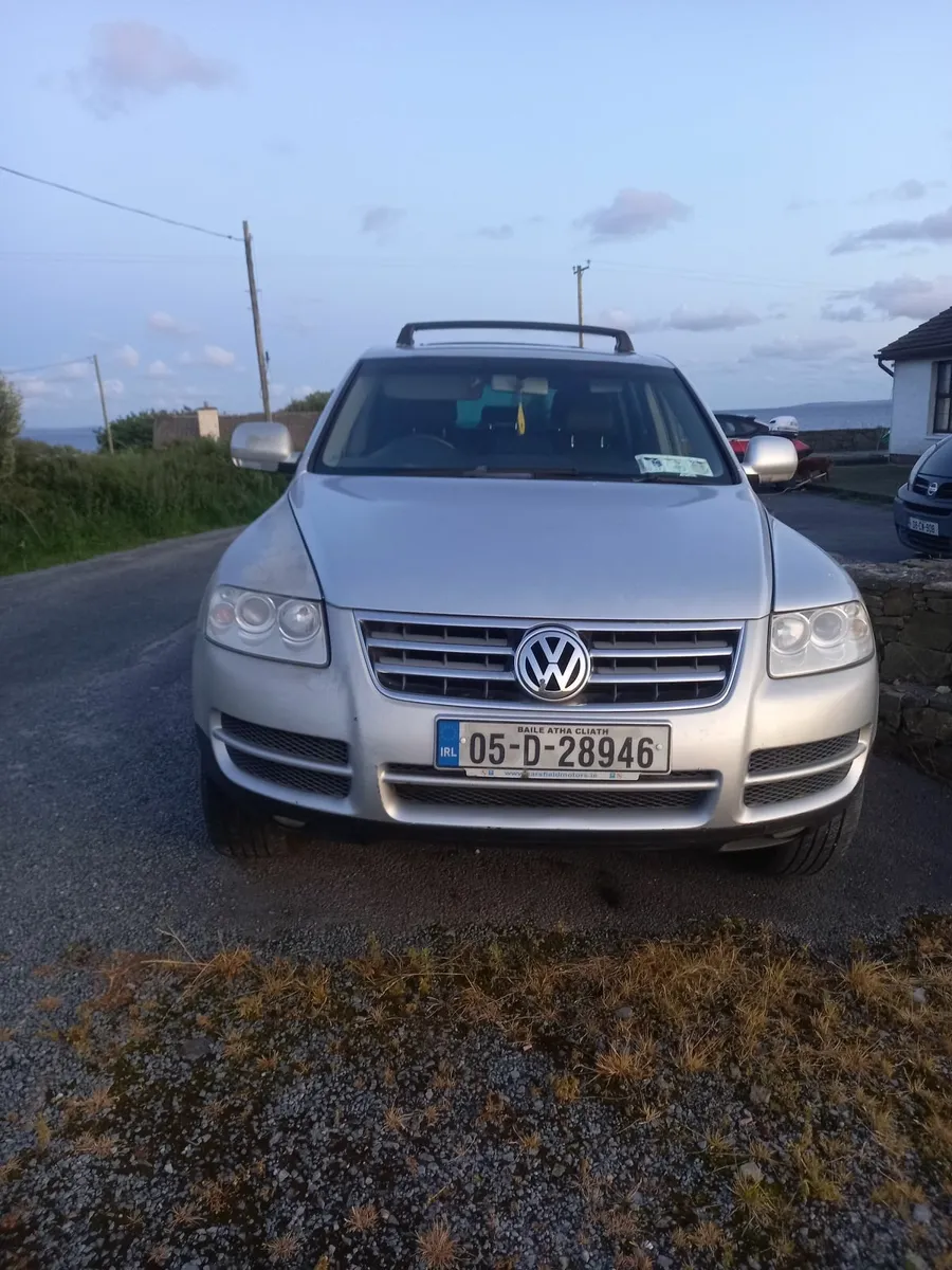 Volkswagen Touareg crew cab 2005 READ ADD - Image 1