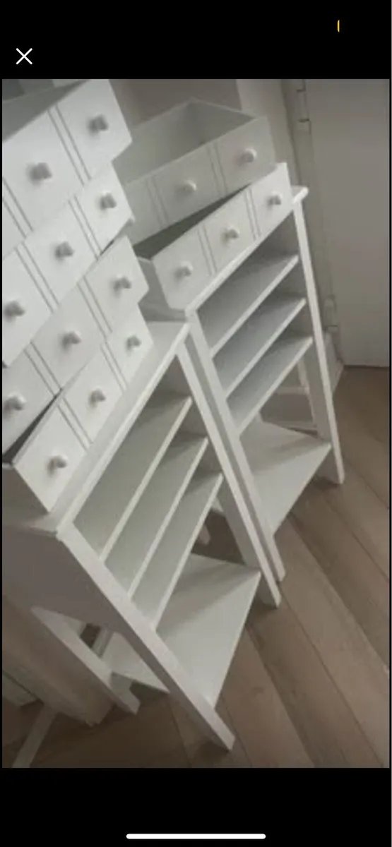 2 beautiful wooden lockers - Image 2