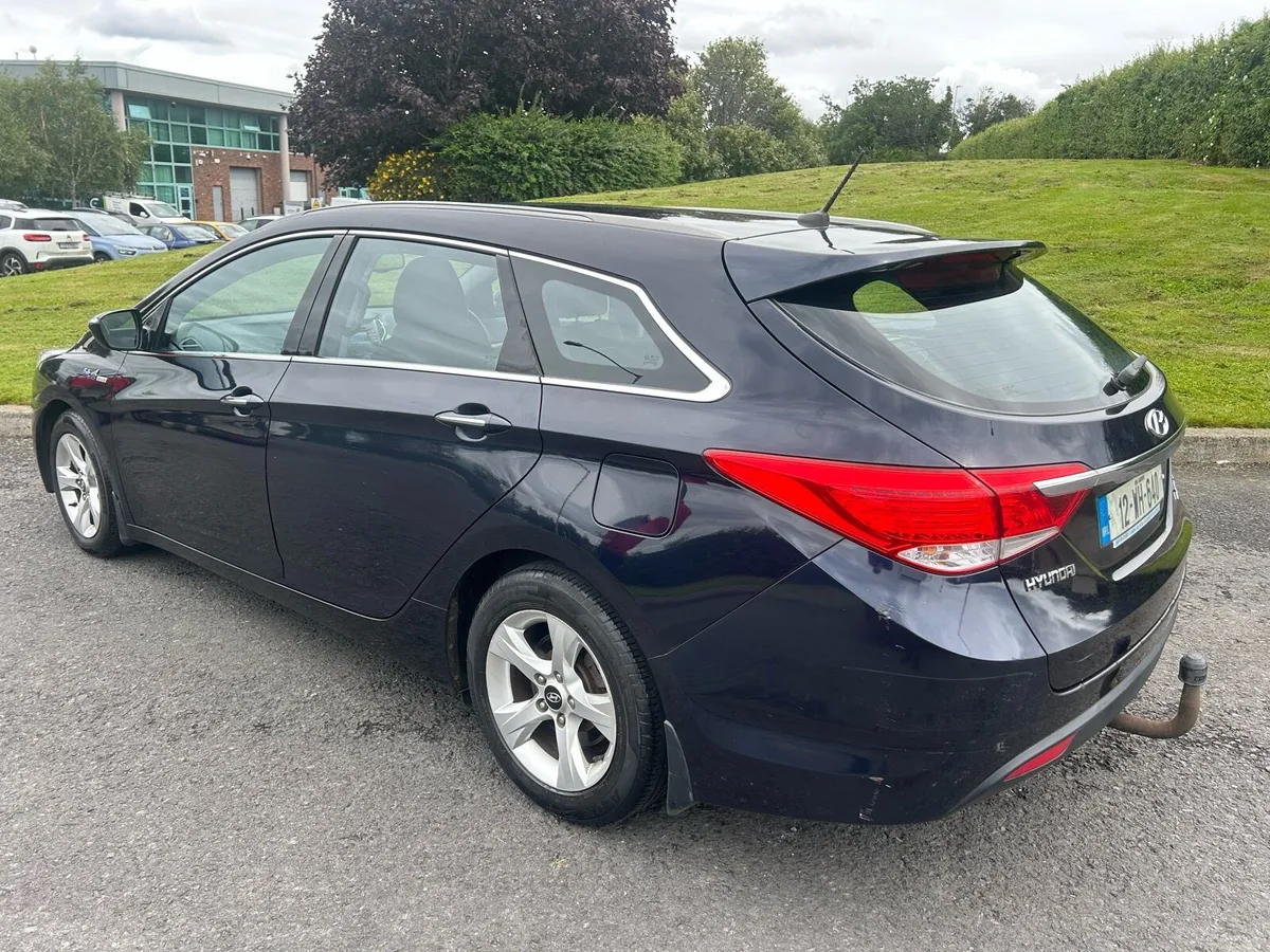 HYUNDAI i40 1.7 NEW NCT 07/26 HUGE SERVICE HISTORY - Image 3