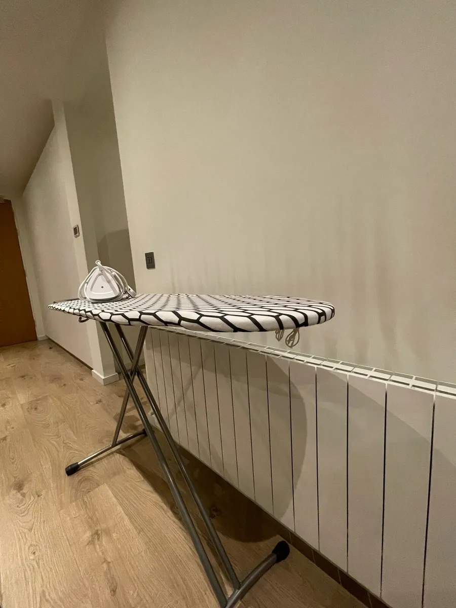ironing board - Image 1