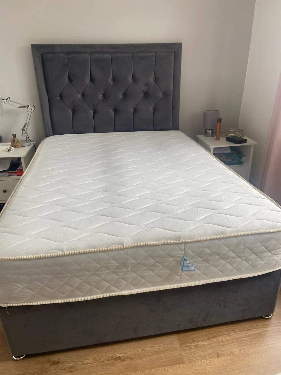 Bad frame with mattress - Image 1