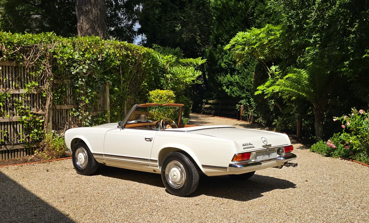 Mercedes-Benz 230SL Pagoda - Restored - Image 3