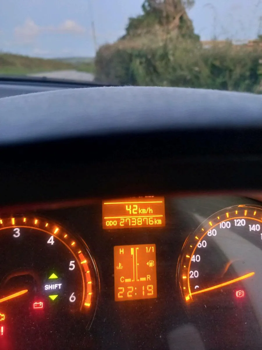 Toyota Avensis - Image 2